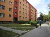 Opravený bytový dům RPG Ostrava - Poruba